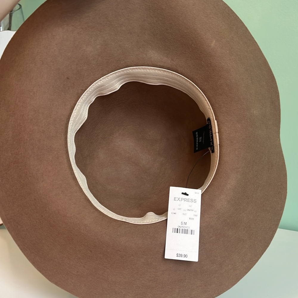 Express Hat - Picture 9 of 13